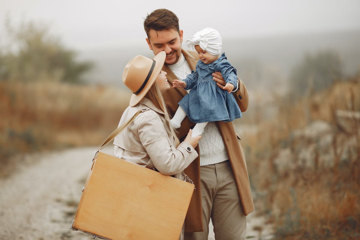 Vrei să-i oferi copilului tău ce-i mai bun pentru o dezvoltare armonioasă? Iată 3 aspecte de care merită să ții cont