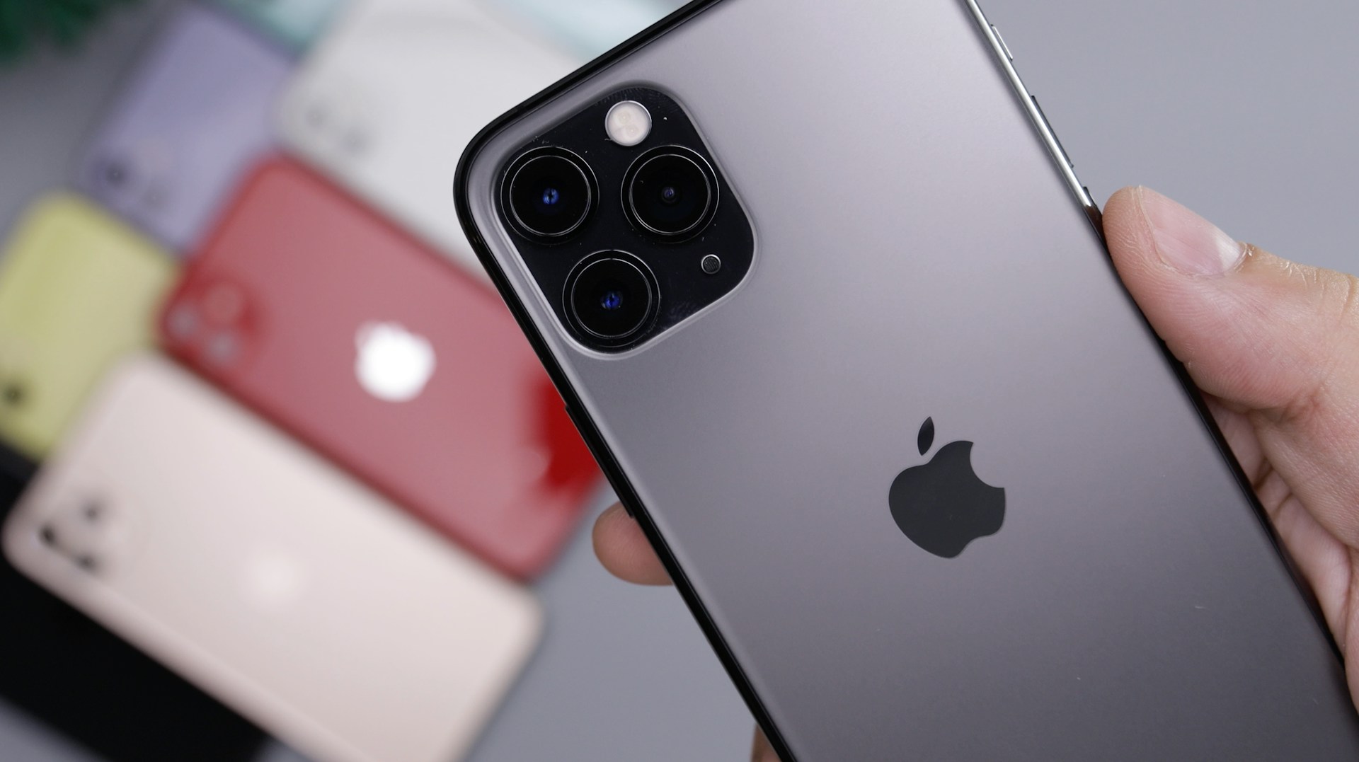 Cum să cureți și să întreții husa iPhone-ului tău pentru a-i prelungi durata de viață