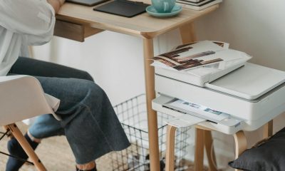 Cele mai utile echipamente pentru un birou de acasă modern: Află ce merită să îți cumperi!