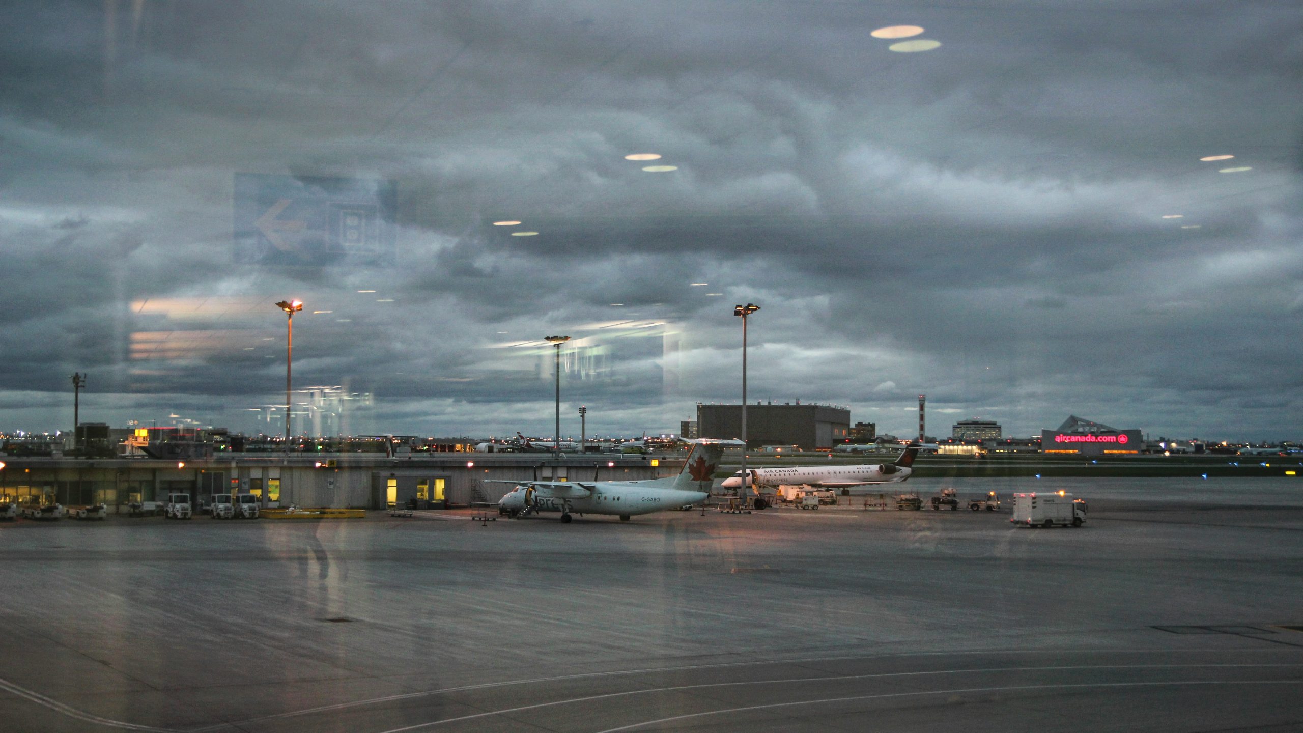 Aterizezi în Otopeni? Iată cum să economisești timp la sosirea în București