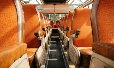 Cum să alegi compania potrivită de închiriere autocare pentru excursii și circuite turistice: Ghid pentru organizatori de turism