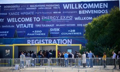 Vizitatori la coadă pentru înregistrare la ENERGY EXPO 2026, ROMAERO Băneasa